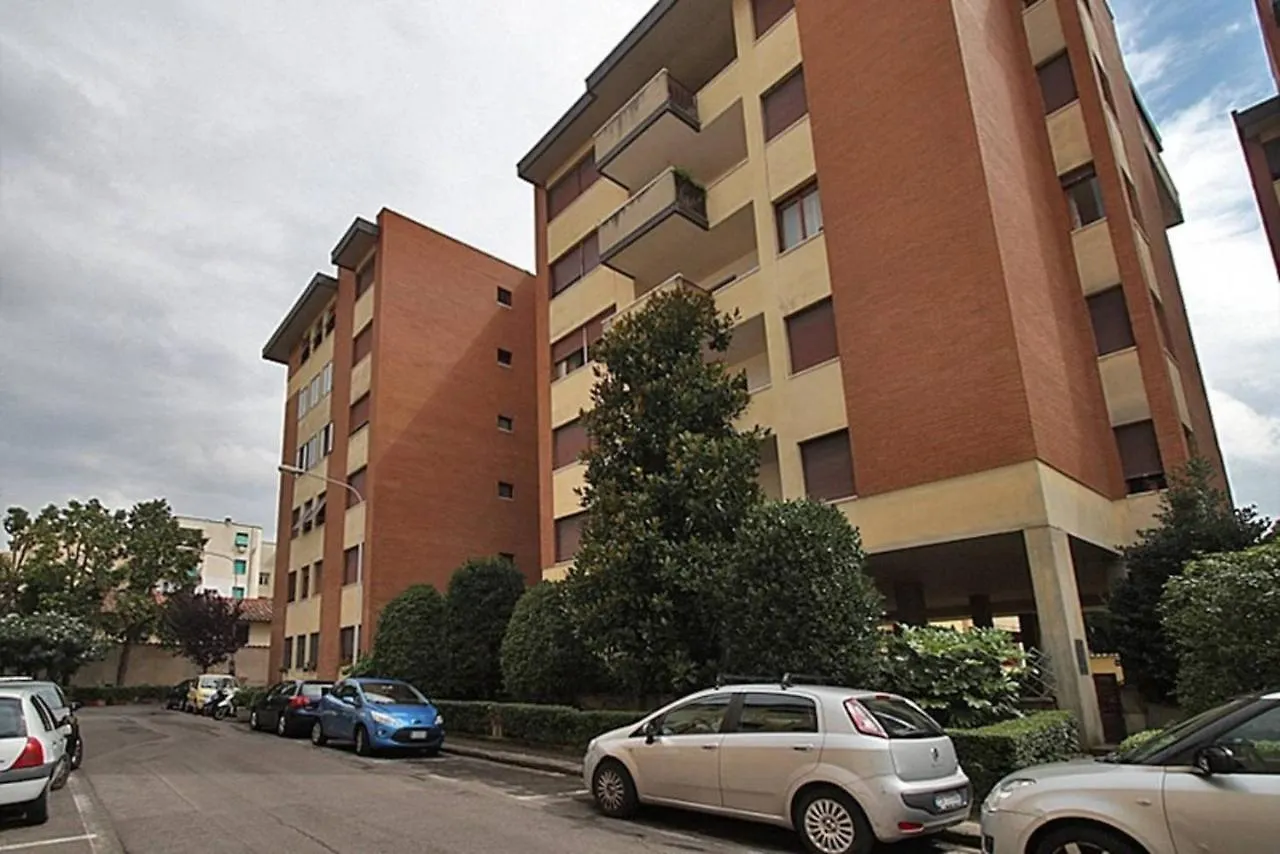 Frati Bigi Apartment With Parking Florence